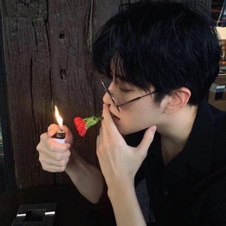奶茶Versace