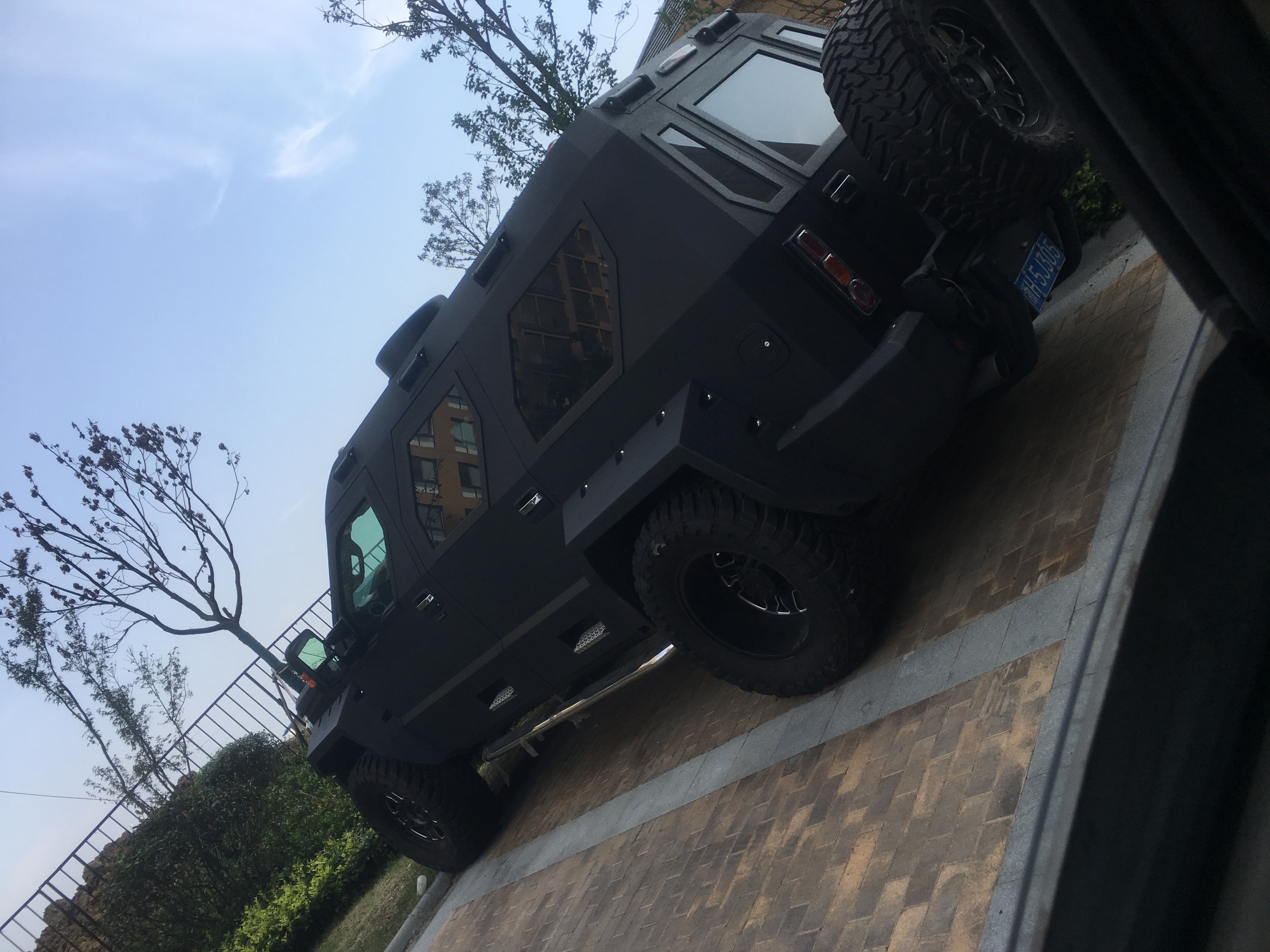 东方菇凉。